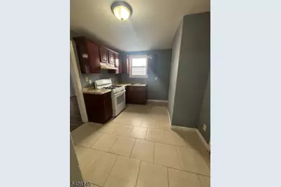 792 S 15th St, Newark, NJ 07108 - Photo 8