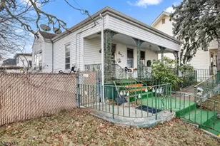 37 Raritan Rd, Linden, NJ 07036 - Photo 1