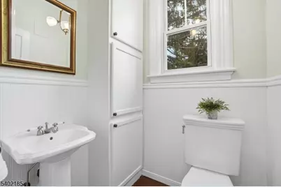 239 Hillside Ave, Nutley, NJ 07110 - Photo 10