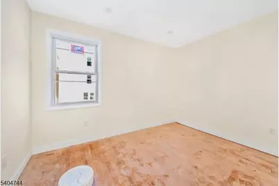 39 Ellis Ave, Irvington, NJ 07111 - Photo 8