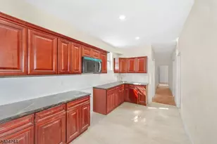 39 Ellis Ave, Irvington, NJ 07111 - Photo 14