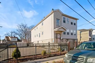 219-221 Clinton Pl, Newark, NJ 07112 - Photo 2