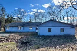 75 Rutherford Dr, White Township, NJ 07823 - Photo 2