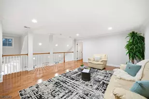 8 Woodstone Cir, Millburn, NJ 07078 - Photo 32