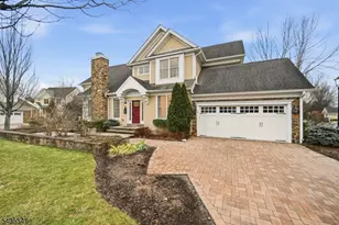 8 Woodstone Cir, Millburn, NJ 07078 - Photo 2