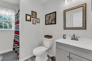 33 Cornell Dr, Clark Township, NJ 07066 - Photo 20