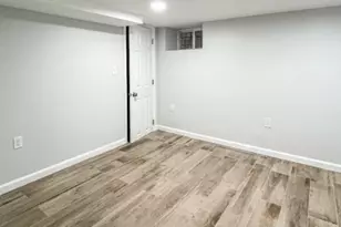 136 Chancellor Ave, Newark, NJ 07112 - Photo 2