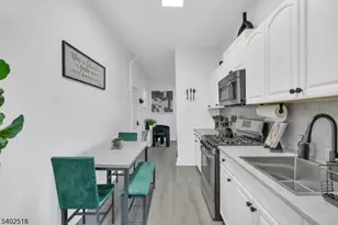 68 Pine St, Montclair, NJ 07042 - Photo 10