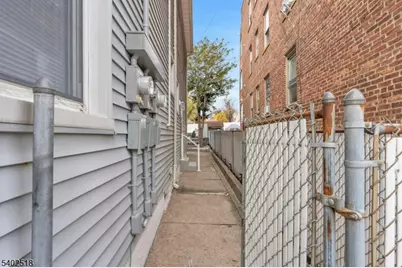 68 Pine St, Montclair, NJ 07042 - Photo 22