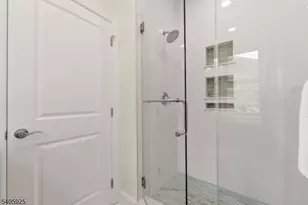 100 Louis St, Hanover Township, NJ 07981 - Photo 24