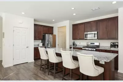 11A Passe Ct, Hillsborough Township, NJ 08844 - Photo 6