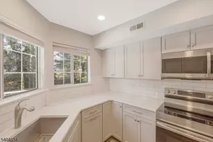 20 Academy Ct Ondo, Bedminster Township, NJ 07921 - Photo 18