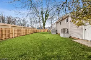 139 Lee Dr, Middlesex, NJ 08846 - Photo 38