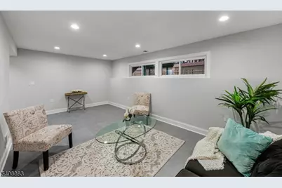 139 Lee Dr, Middlesex, NJ 08846 - Photo 24