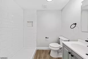 139 Lee Dr, Middlesex, NJ 08846 - Photo 30