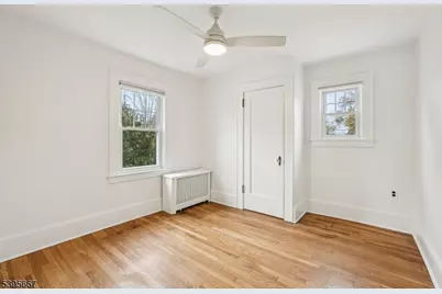 8 N Elk Ave, Dover, NJ 07801 - Photo 18