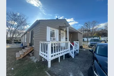 71 Washington Ave, Victory Gardens, NJ 07801 - Photo 2