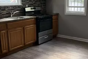 87 Schuyler Ave, Newark, NJ 07112 - Photo 4