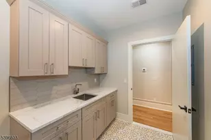 24 Cliffside Dr, Livingston, NJ 07039 - Photo 32