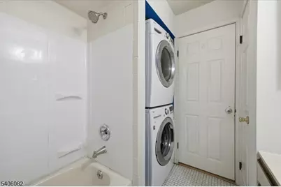 28 Sunrise Dr, Long Hill Township, NJ 07933 - Photo 20