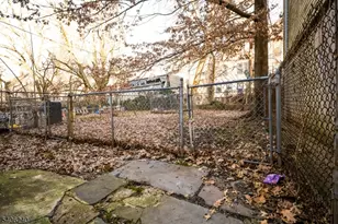 106 S 11th St, Newark, NJ 07107 - Photo 22