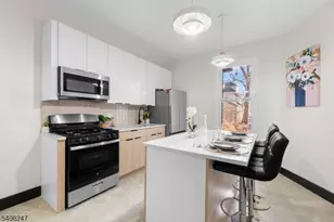 854 S 14th St, Newark, NJ 07108 - Photo 8