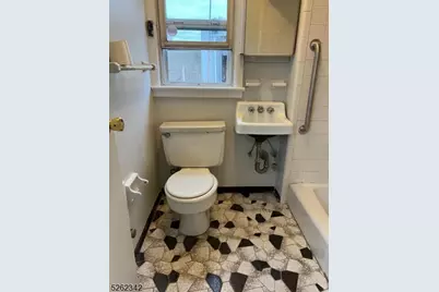 36 Edison St, Bloomfield, NJ 07003 - Photo 6