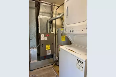 809 Woodhaven Dr, Edison, NJ 08817 - Photo 18