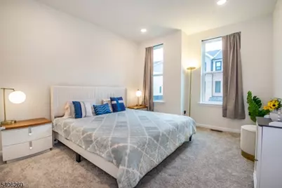 222 Jessie Pl, New Brunswick, NJ 08901 - Photo 16