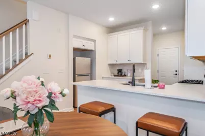 222 Jessie Pl, New Brunswick, NJ 08901 - Photo 2