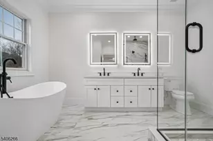 19 Tilden Ct, Livingston, NJ 07039 - Photo 24