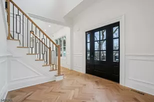 19 Tilden Ct, Livingston, NJ 07039 - Photo 2