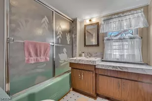 145 N 24th St, Kenilworth, NJ 07033 - Photo 20