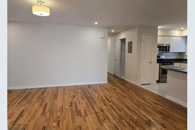 89 Sumo Village Ct, Newark, NJ 07114 - Photo 12