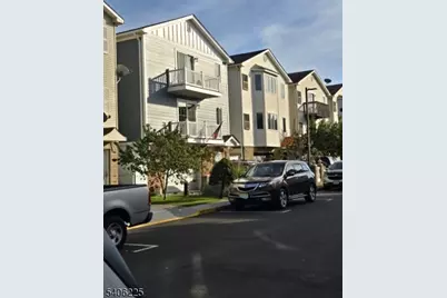 89 Sumo Village Ct, Newark, NJ 07114 - Photo 1