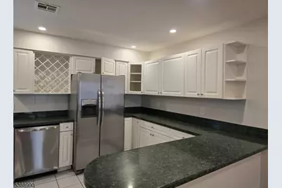 89 Sumo Village Ct, Newark, NJ 07114 - Photo 16