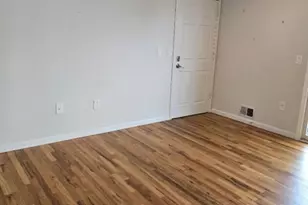 89 Sumo Village Ct, Newark, NJ 07114 - Photo 2