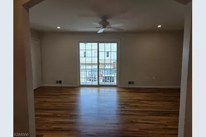 89 Sumo Village Ct, Newark, NJ 07114 - Photo 4