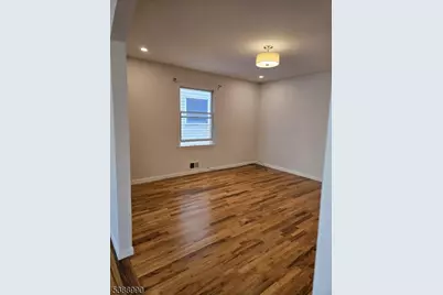 89 Sumo Village Ct, Newark, NJ 07114 - Photo 8