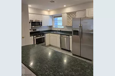 89 Sumo Village Ct, Newark, NJ 07114 - Photo 20