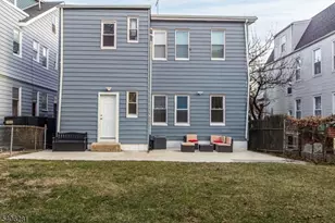 215 Myrtle Ave, Irvington, NJ 07111 - Photo 24