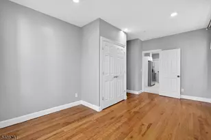 215 Myrtle Ave, Irvington, NJ 07111 - Photo 12