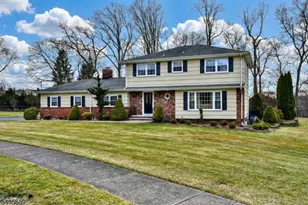 237 Glenwood Dr, North Haledon, NJ 07508 - Photo 1