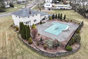 237 Glenwood Dr, North Haledon, NJ 07508 - Photo 6