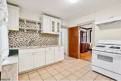 193 Hoffman Blvd, East Orange, NJ 07017 - Photo 10