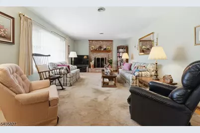 33 Edgemere Ter, Washington Township, NJ 07882 - Photo 6