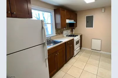 17 Gates Ave #3, Montclair, NJ 07042 - Photo 6