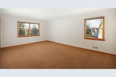 99 Beechwood Cir, Hillsborough Township, NJ 08844 - Photo 20