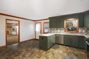 99 Beechwood Cir, Hillsborough Township, NJ 08844 - Photo 14