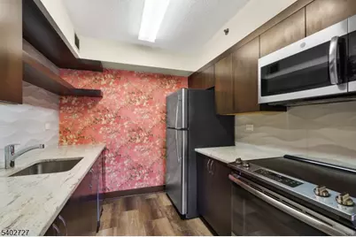 300 Main St #811, Little Falls Township, NJ 07424 - Photo 12